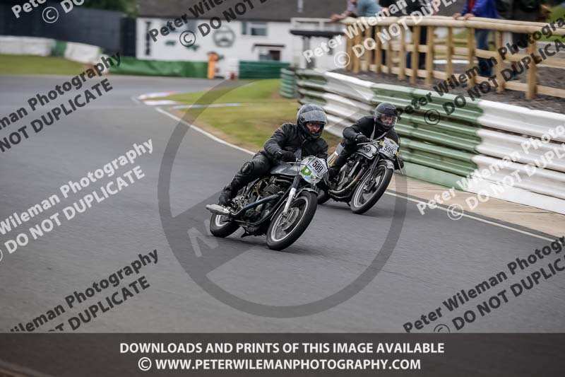 Vintage motorcycle club;eventdigitalimages;mallory park;mallory park trackday photographs;no limits trackdays;peter wileman photography;trackday digital images;trackday photos;vmcc festival 1000 bikes photographs